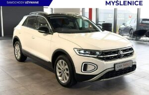 Używany samochód marki Volkswagen, model T-Roc, rocznik 2023, przebieg 27300km