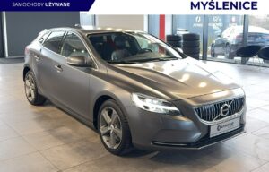 Używany samochód marki Volvo, model V40, rocznik 2018, przebieg 93100km