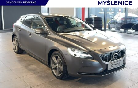 Używany samochód marki Volvo, model V40, rocznik 2018, przebieg 93100km