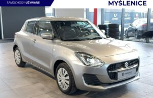 Używany samochód marki Suzuki, model Swift, rocznik 2021, przebieg 97300km