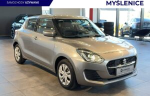 Używany samochód marki Suzuki, model Swift, rocznik 2021, przebieg 96900km