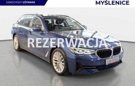 Używany samochód marki BMW, model 520, rocznik 2021, przebieg 89200km