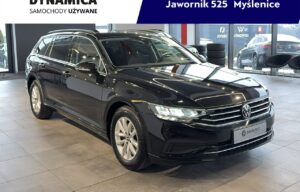 Używany samochód marki Volkswagen, model Passat Variant, rocznik 2022, przebieg 79100km