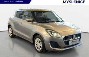 Używany samochód marki Suzuki, model Swift, rocznik 2021, przebieg 96900km