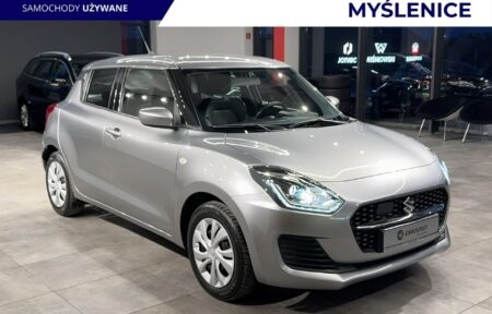 Używany samochód marki Suzuki, model Swift, rocznik 2021, przebieg 63100km