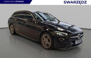 Używany samochód marki Mercedes, model C 200, rocznik 2021, przebieg 80700km