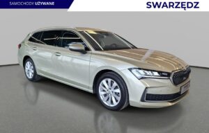 Używany samochód marki Škoda, model Superb, rocznik 2024, przebieg 19500km