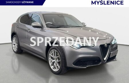 Używany samochód marki Alfa Romeo, model Stelvio, rocznik 2017, przebieg 67900km