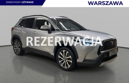 Używany samochód marki Toyota, model Corolla Cross, rocznik 2022, przebieg 34500km
