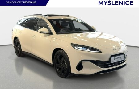 Używany samochód marki BYD, model Seal 6, rocznik 2025, przebieg 18500km