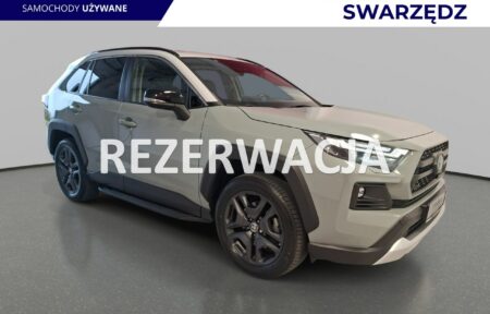 Używany samochód marki Toyota, model RAV-4, rocznik 2022, przebieg 48000km