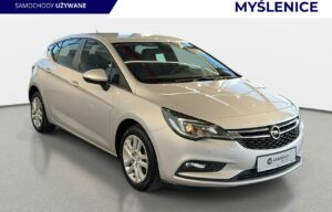 Używany samochód marki Opel, model Astra, rocznik 2018, przebieg 157100km