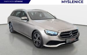 Używany samochód marki Mercedes, model E 220, rocznik 2021, przebieg 97400km