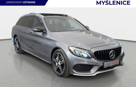 Używany samochód marki Mercedes, model C 43 AMG, rocznik 2017, przebieg 208100km