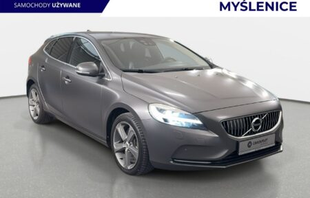 Używany samochód marki Volvo, model V40, rocznik 2018, przebieg 93100km