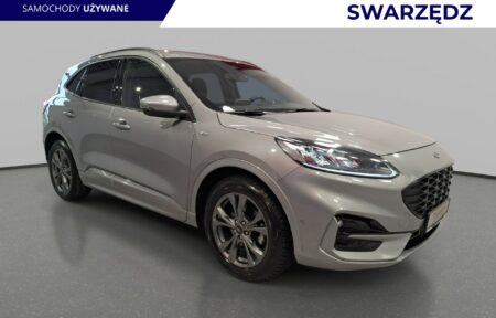 Używany samochód marki Ford, model Kuga, rocznik 2021, przebieg 65200km