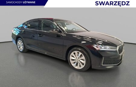 Używany samochód marki Škoda, model Superb, rocznik 2024, przebieg 22600km