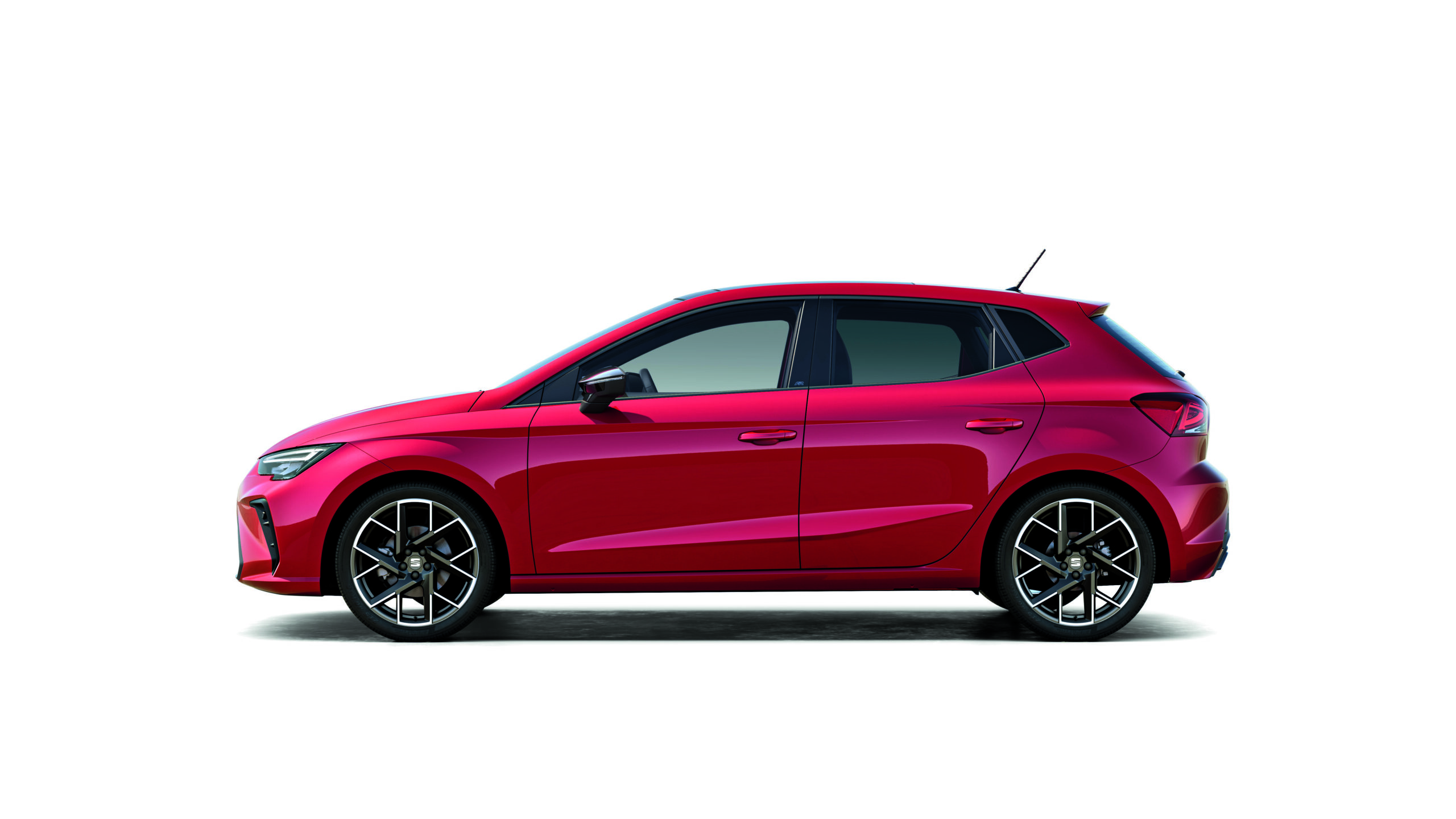 SEAT Ibiza zdjęcie Czerwony produktowe od boku