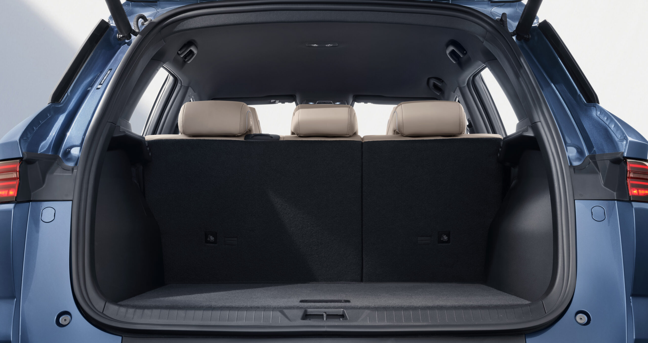 BYD SEALION 5 DM-i - 10