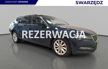 Używany samochód marki Škoda, model Superb, rocznik 2024, przebieg 30300km