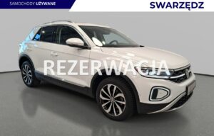 Używany samochód marki Volkswagen, model T-Roc, rocznik 2022, przebieg 23800km
