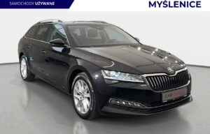 Używany samochód marki Škoda, model Superb, rocznik 2024, przebieg 63300km