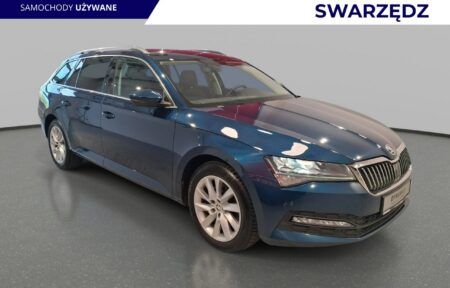 Używany samochód marki Škoda, model Superb, rocznik 2023, przebieg 122100km