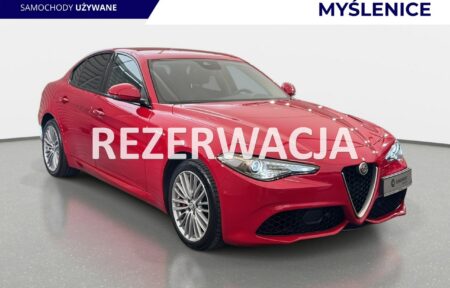 Używany samochód marki Alfa Romeo, model Giulia, rocznik 2018, przebieg 105700km