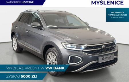 Używany samochód marki Volkswagen, model T-Roc, rocznik 2023, przebieg 30800km - miniaturka 0