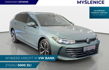 Używany samochód marki Volkswagen, model Passat Variant, rocznik 2024, przebieg 18200km