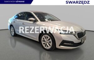 Używany samochód marki Škoda, model Octavia, rocznik 2022, przebieg 67700km