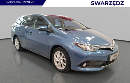 Używany samochód marki Toyota, model Auris, rocznik 2018, przebieg 105600km - miniaturka 0