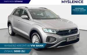 Używany samochód marki Volkswagen, model T-Roc, rocznik 2024, przebieg 17500km