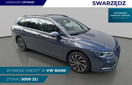 Używany samochód marki Volkswagen, model Golf, rocznik 2023, przebieg 101200km