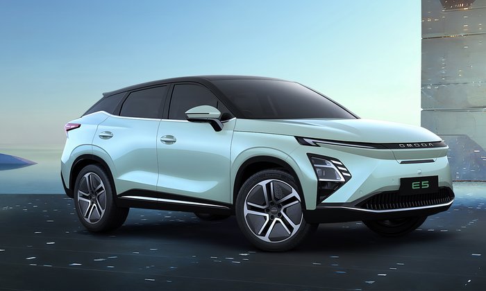 Samochód Omoda 5 vs. Omoda E5 – auto benzynowe kontra elektryk - 78