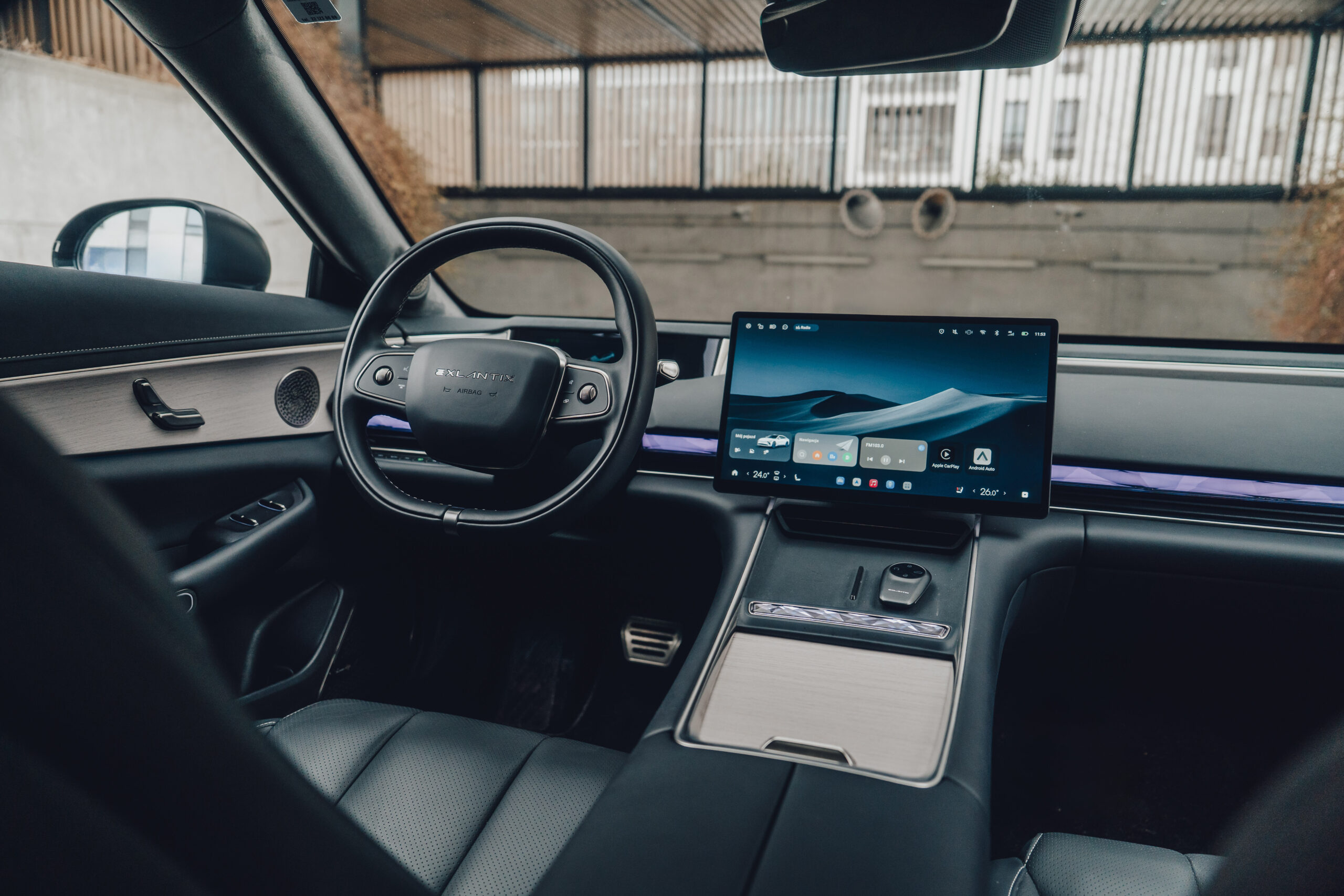 Exlantix ES vs. Omoda 5 – porównanie limuzyny premium i miejskiego SUV-a - 26