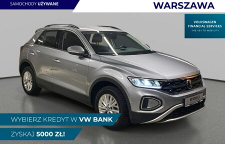 Używany samochód marki Volkswagen, model T-Roc, rocznik 2024, przebieg 18800km