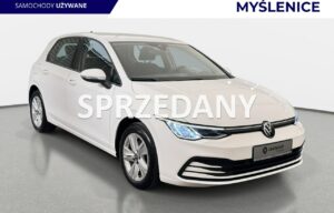 Używany samochód marki Volkswagen, model Golf, rocznik 2023, przebieg 111100km