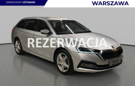 Używany samochód marki Škoda, model Octavia, rocznik 2022, przebieg 115700km