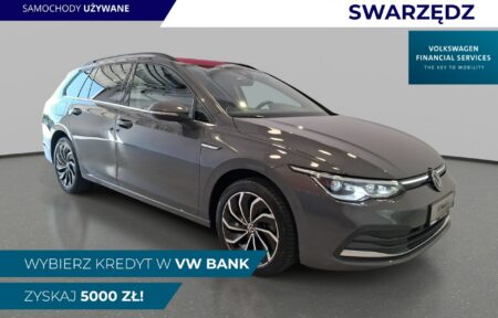Używany samochód marki Volkswagen, model Golf, rocznik 2023, przebieg 101200km