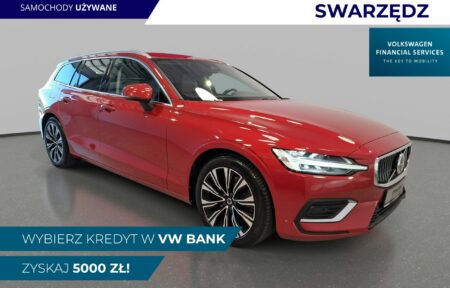Używany samochód marki Volvo, model V60, rocznik 2023, przebieg 103700km