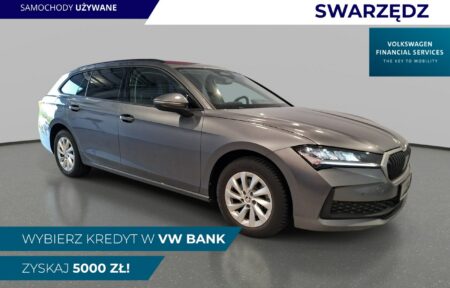 Używany samochód marki Škoda, model Superb, rocznik 2024, przebieg 30300km