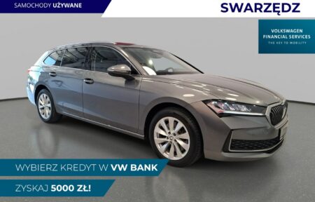 Używany samochód marki Škoda, model Superb, rocznik 2024, przebieg 21900km