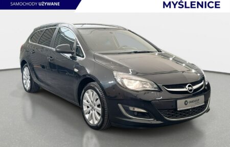 Używany samochód marki Opel, model Astra Sports Tourer, rocznik 2014, przebieg 209700km - miniaturka 0