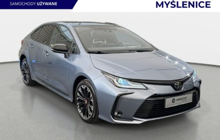 Używany samochód marki Toyota, model Corolla, rocznik 2022, przebieg 55700km