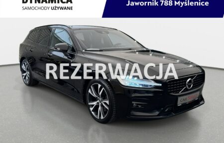 Używany samochód marki Volvo, model V60, rocznik 2021, przebieg 139900km