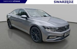 Używany samochód marki Volkswagen, model Passat, rocznik 2021, przebieg 102200km