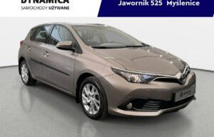 Używany samochód marki Toyota, model Auris, rocznik 2015, przebieg 108000km