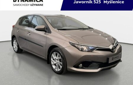 Używany samochód marki Toyota, model Auris, rocznik 2015, przebieg 108000km