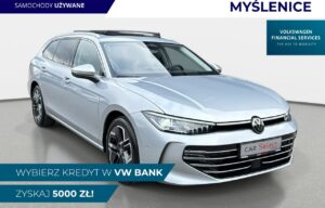 Używany samochód marki Volkswagen, model Passat Variant, rocznik 2024, przebieg 42600km